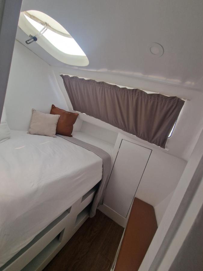 Barco Casa Catamarã SleepandBoat Hotel FAO Exterior foto